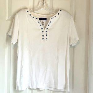 🔥$5 SALE!Karen Scott white tee with bling . Sz L GUC